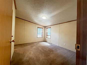 Woodcreek Pre-Owned Homes 493 Chesapeake Ct.