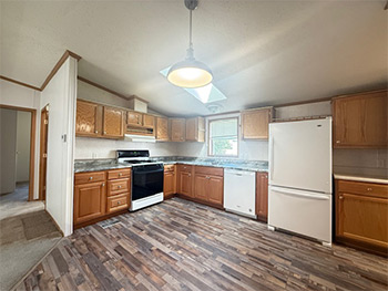 Woodcreek Pre-Owned Homes 493 Chesapeake Ct.