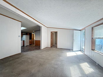 Woodcreek Pre-Owned Homes 493 Chesapeake Ct.