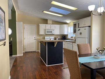Woodcreek Pre-Owned Homes 909 Woodcreek Blvd.
